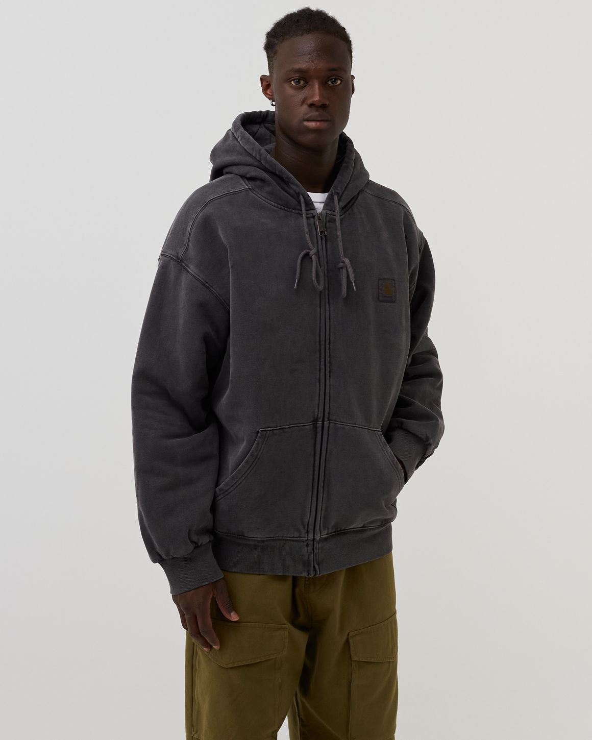 [CARHARTTWIP] HOODED VISTA JACKET ★大人気★ Carhartt WIP Hooded Vista Jacket Garment Dyed Graphite | Cultizm
