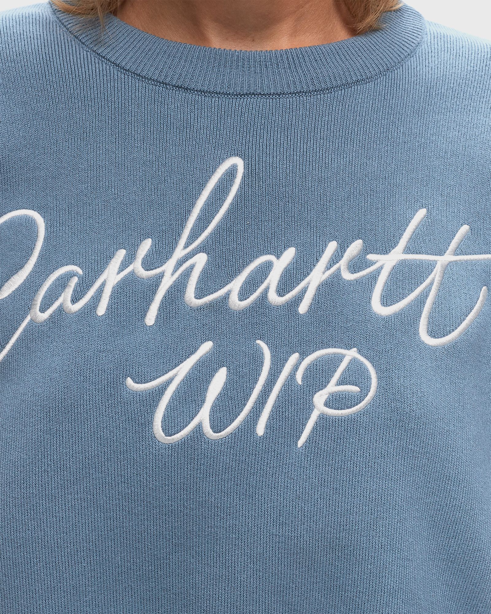 WMNS Signature Sweater