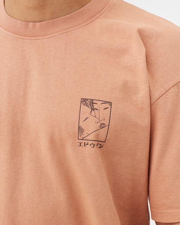 Kissu Chest Natural Tee