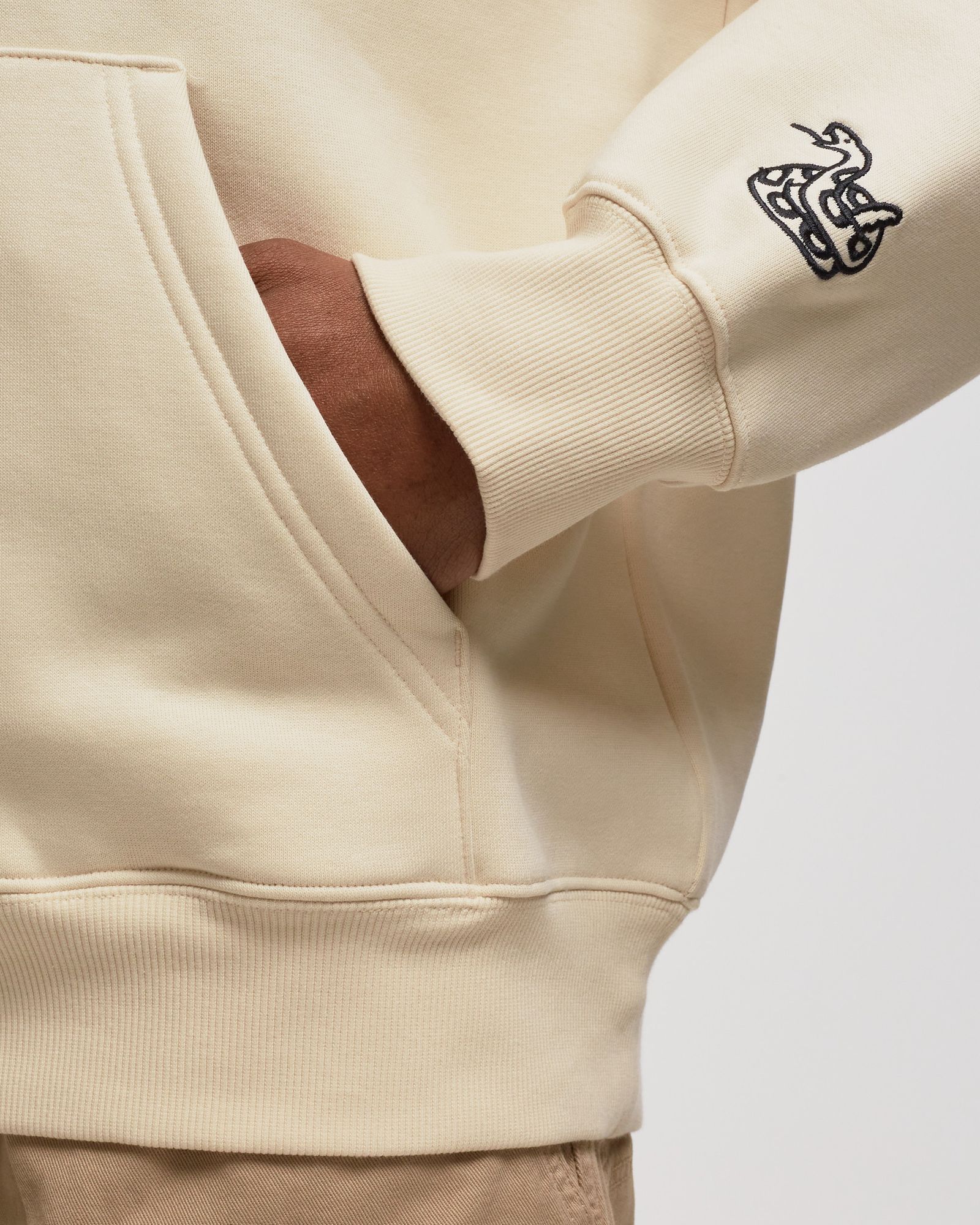 Hooded Souvenir Valley Sweat