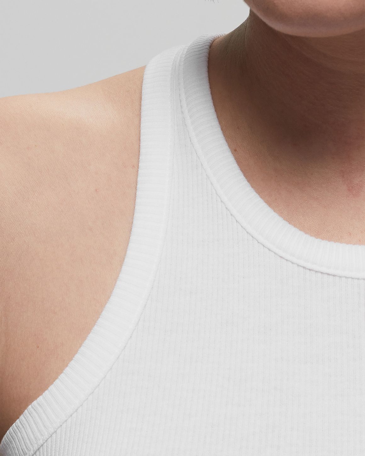 CARHARTT WIP｜SLEEVELESS (W Porter A-Shirt (I033208 02XX eyJidWNrZXQiOiJic3RuLWltYWdlLX