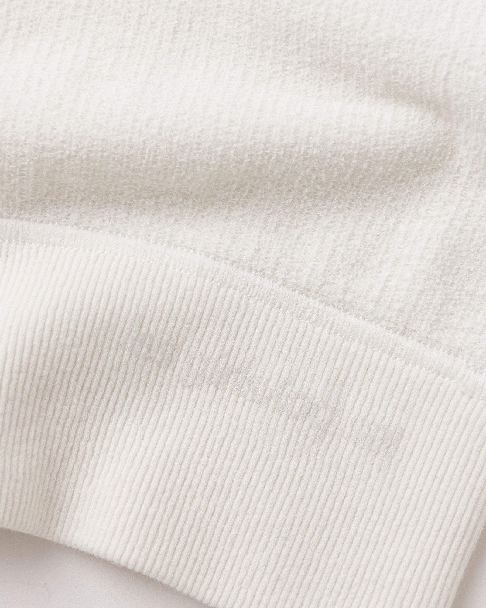 BOUCLE SEAM FREE CROPPED TOP