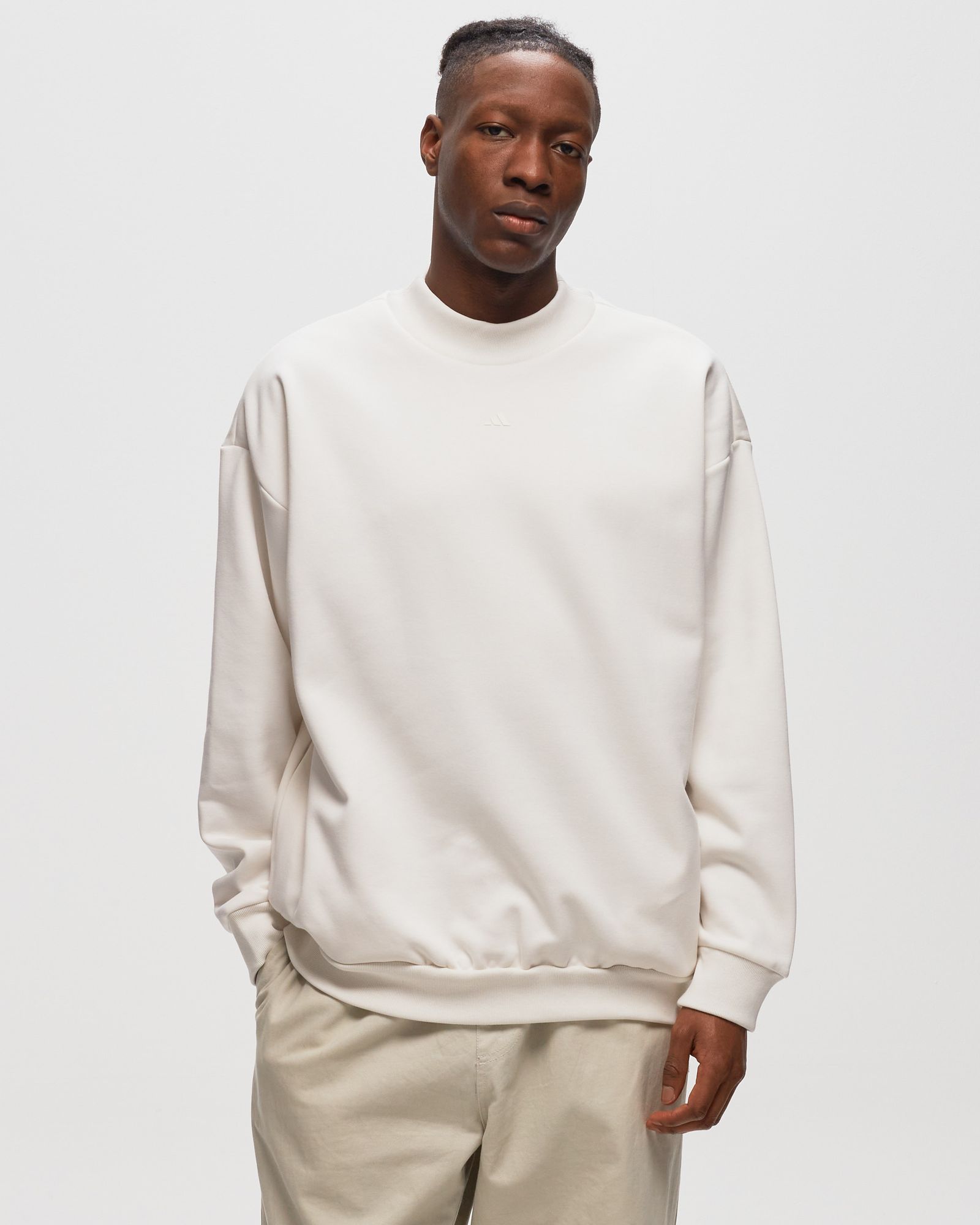 BASKETBALL CREW SWEATSHIRT