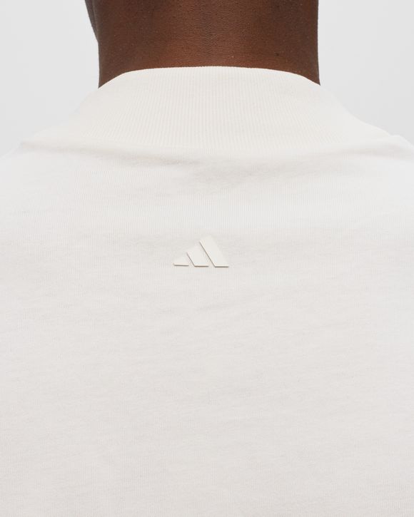 BASKETBALL TEE