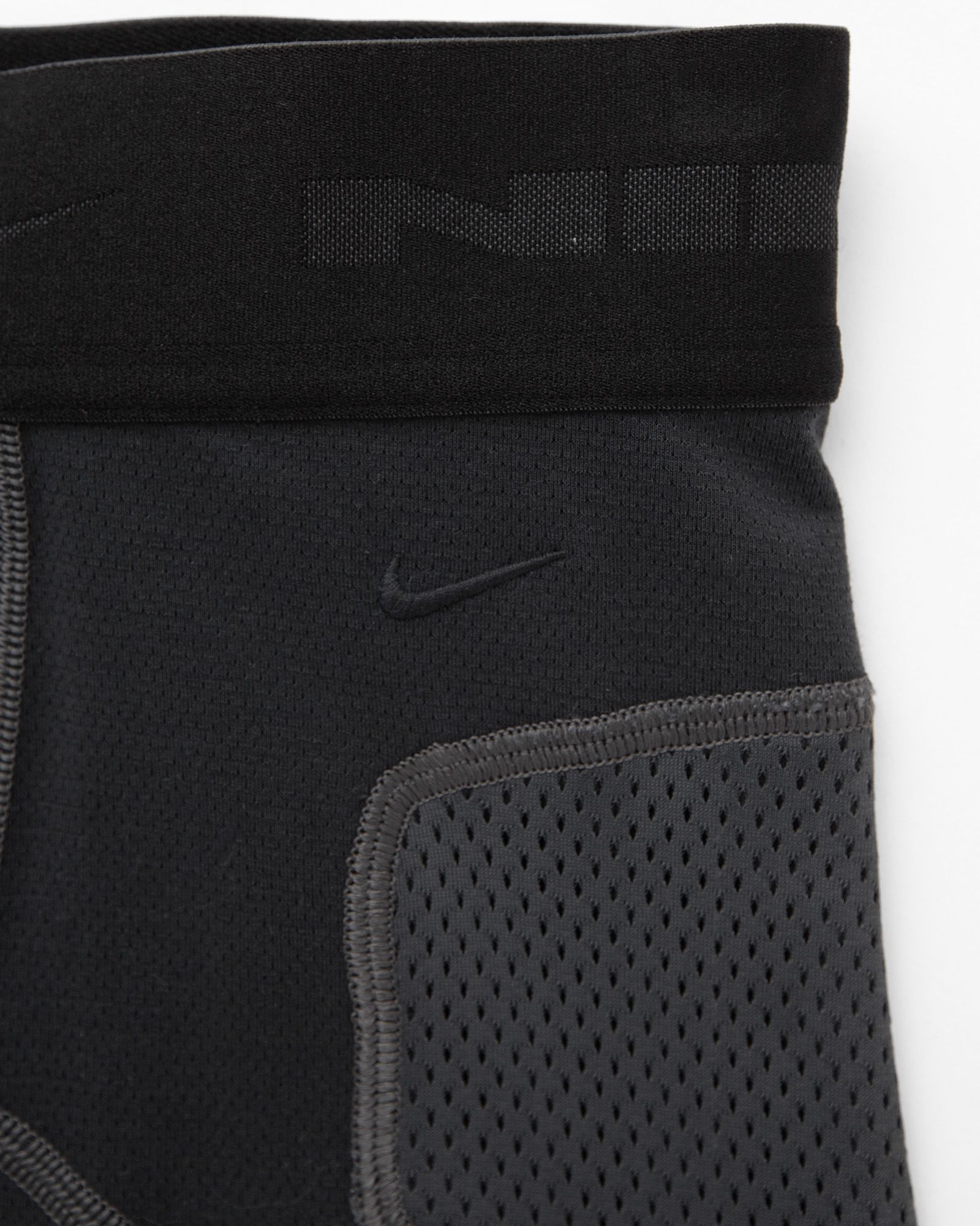 M NK TCH PRO SHORT LAYER