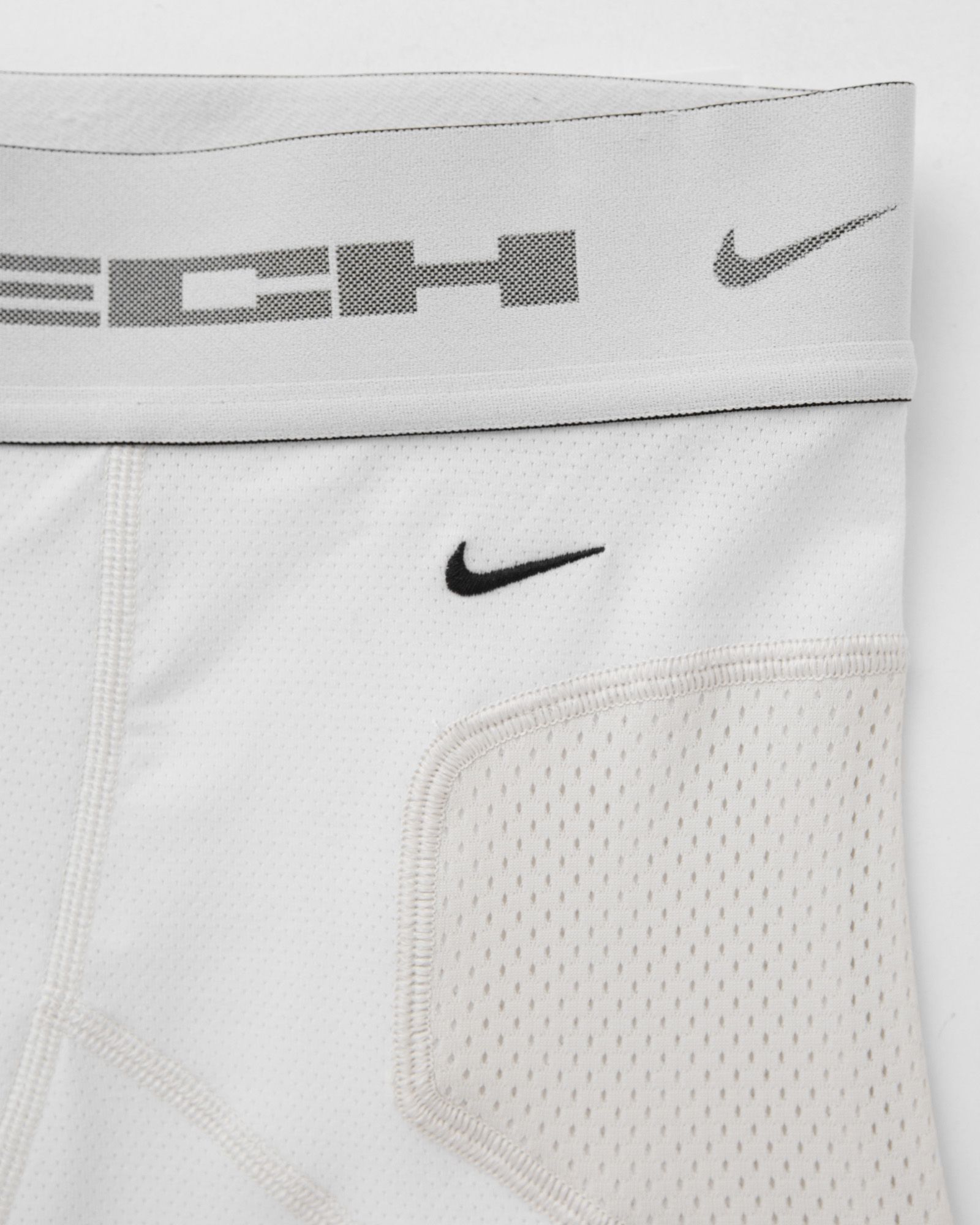 M NK TCH PRO SHORT LAYER