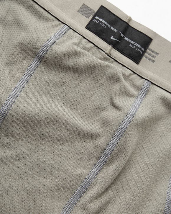 M NK TCH PRO SHORT LAYER