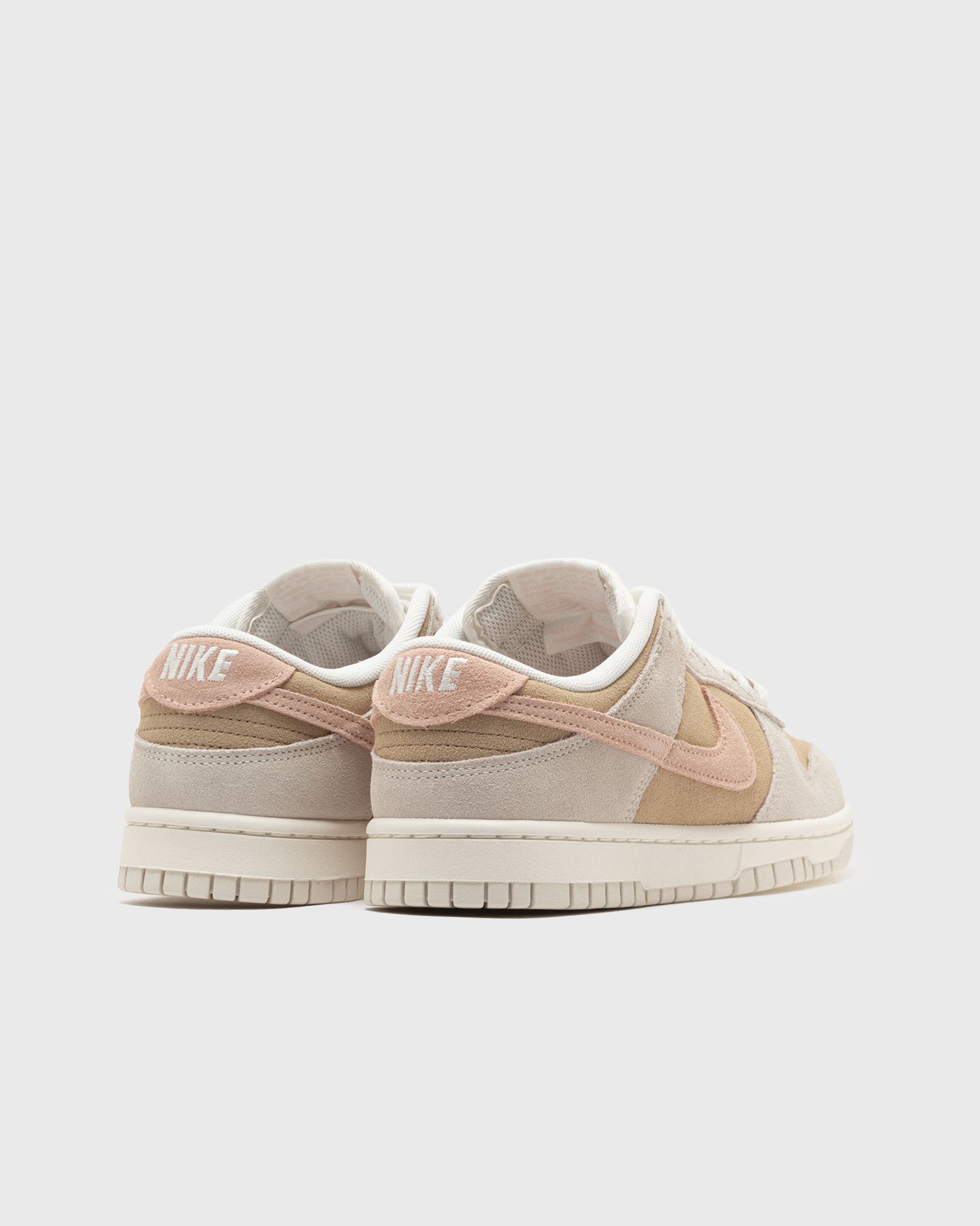 WMNS DUNK LOW