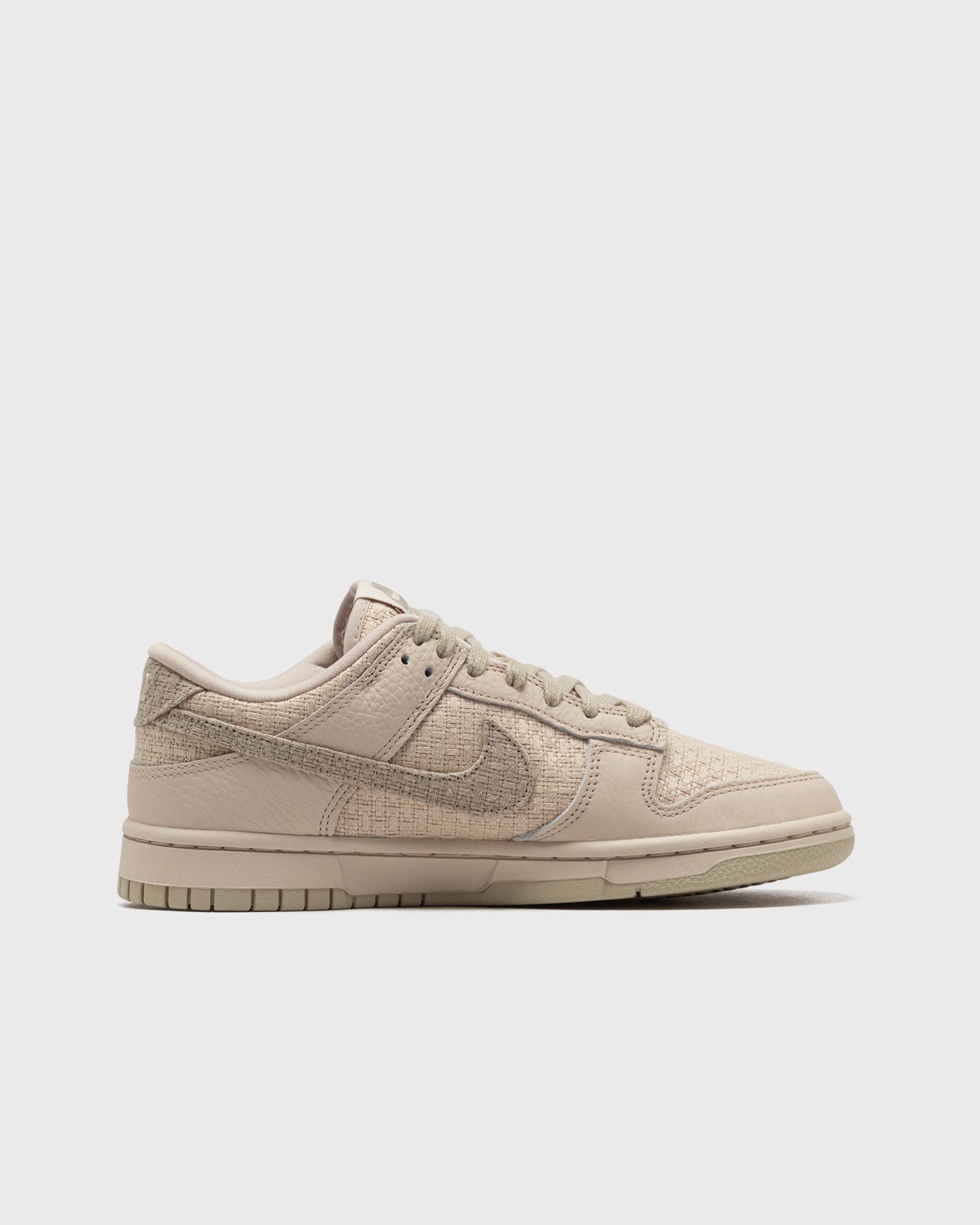 WMNS DUNK LOW