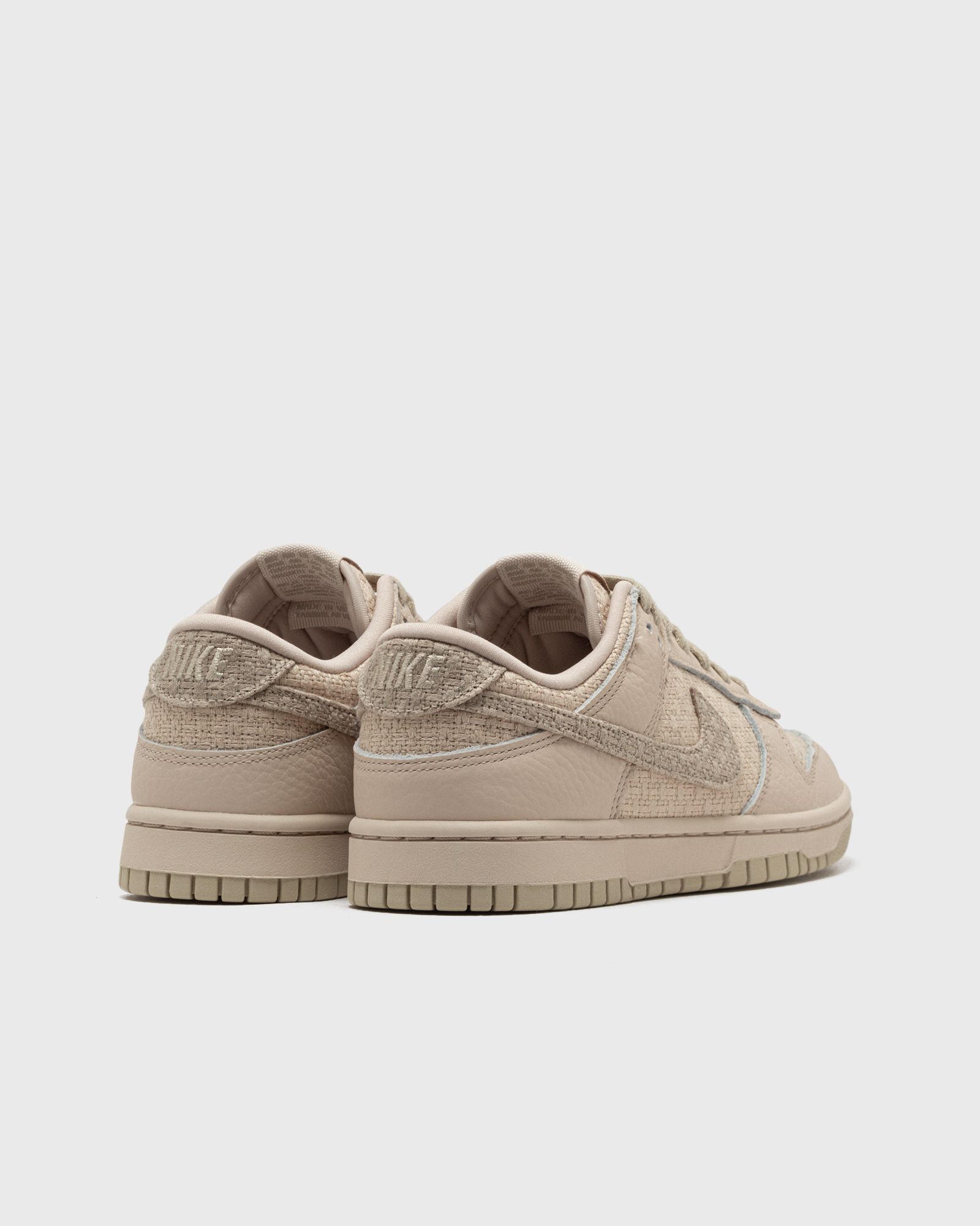 WMNS DUNK LOW