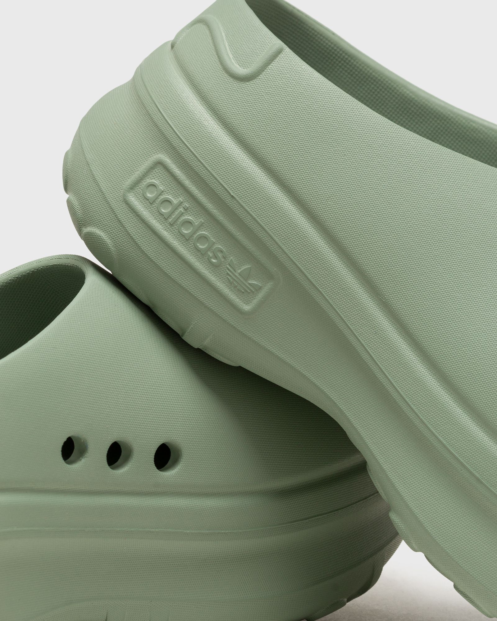 WMNS ADIFOM STAN MULE