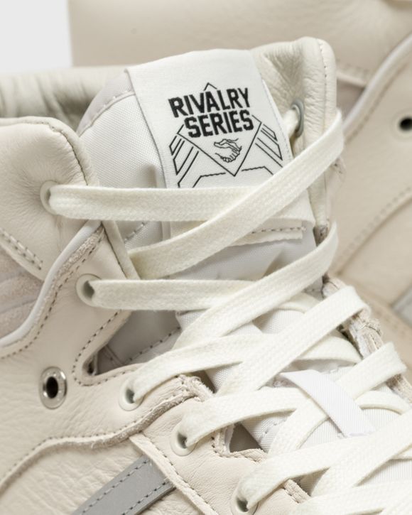 Adidas RIVALRY HI CONSORTIUM Beige - CWHITE/SILVMT/GREONE