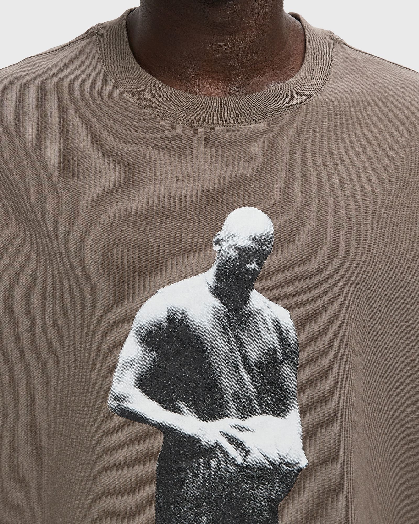 DF SPT STMT GFX SS CREW