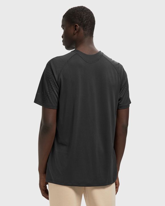DFADV STRIDE NVLTY SS TOP
