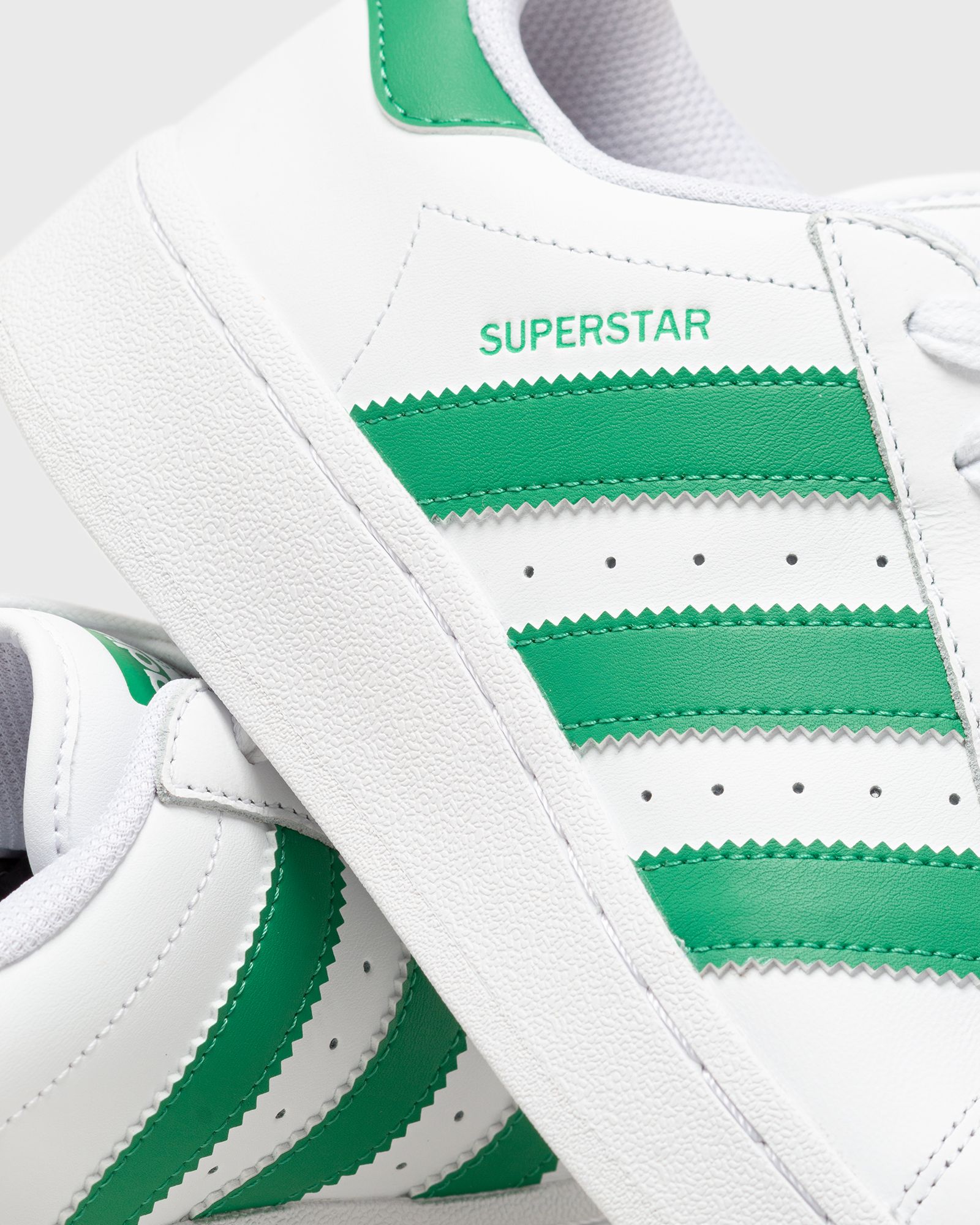 WMNS SUPERSTAR XLG