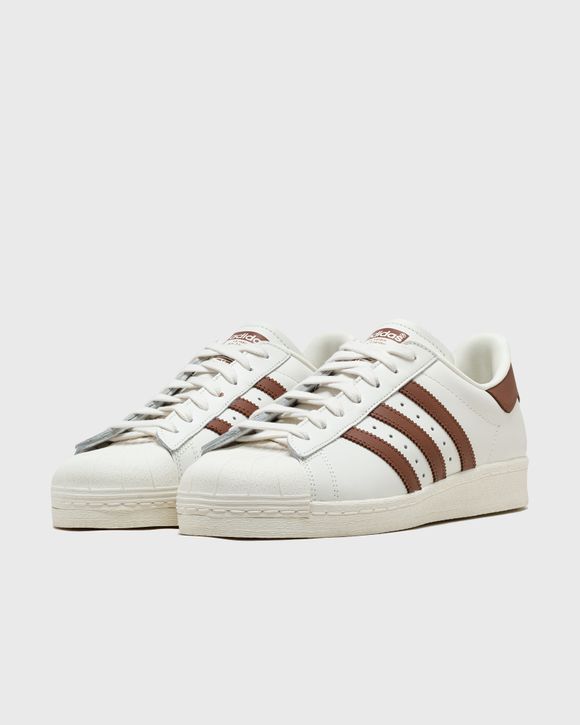 SUPERSTAR 82