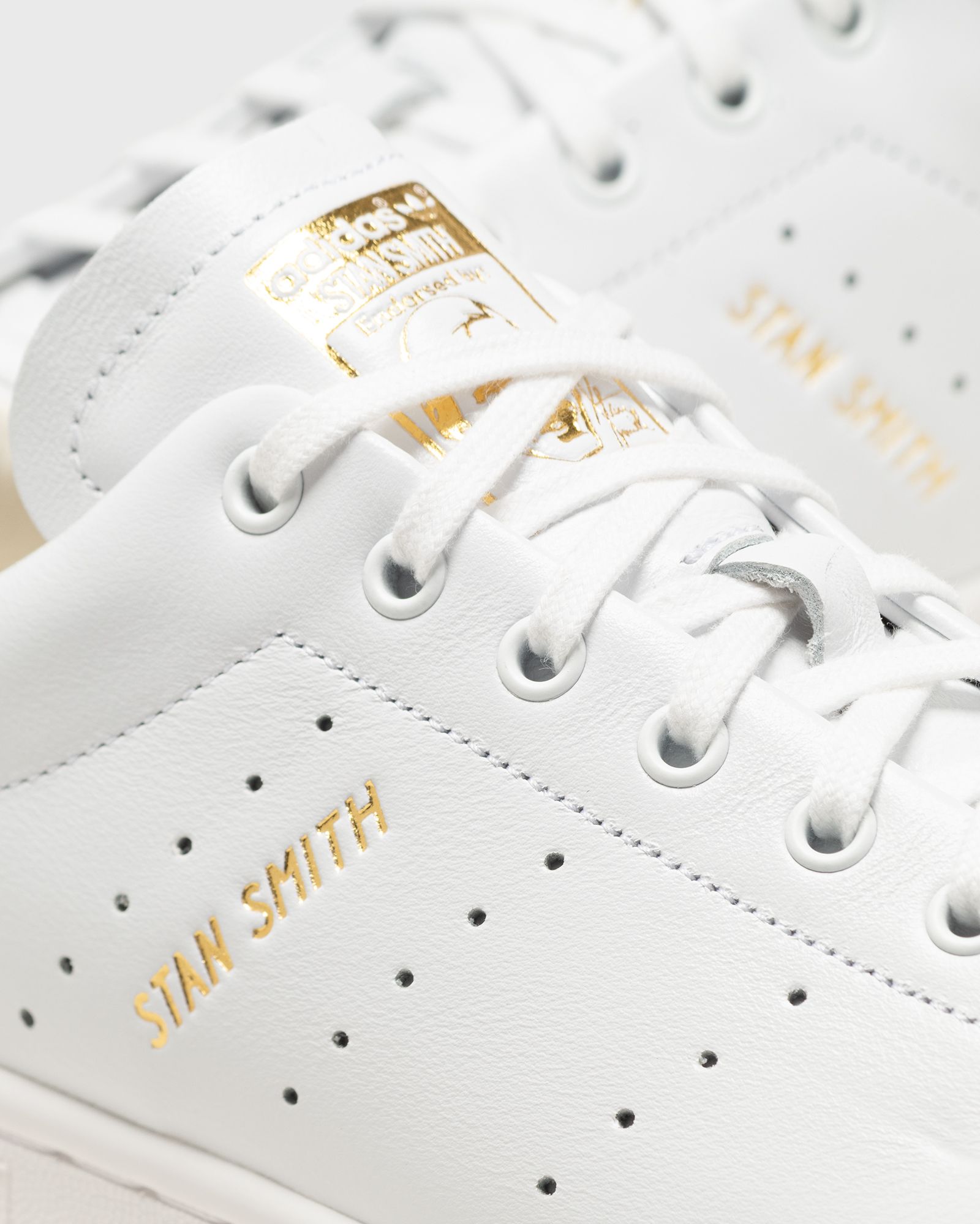 WMNS STAN SMITH LUX