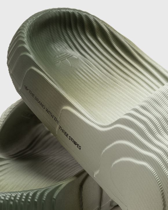 ADILETTE 22