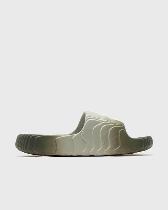 ADILETTE 22