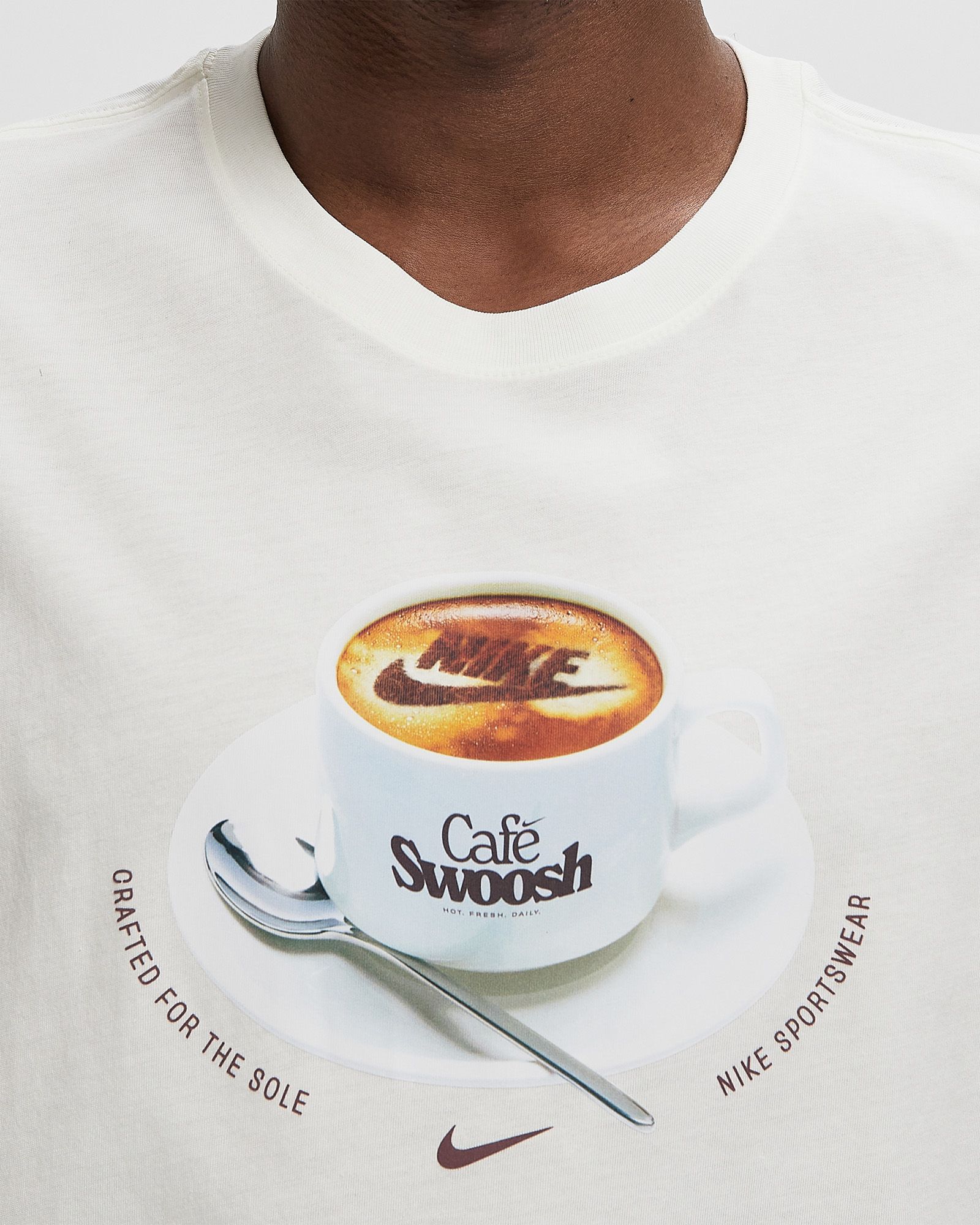 TEE STD CAFE SWOOSH MUG
