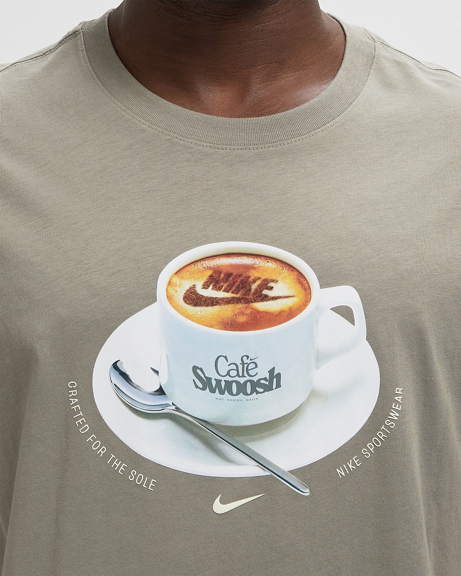 TEE STD CAFE SWOOSH MUG