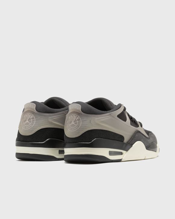 x Paris Saint-Germain AIR JORDAN 4 RM 