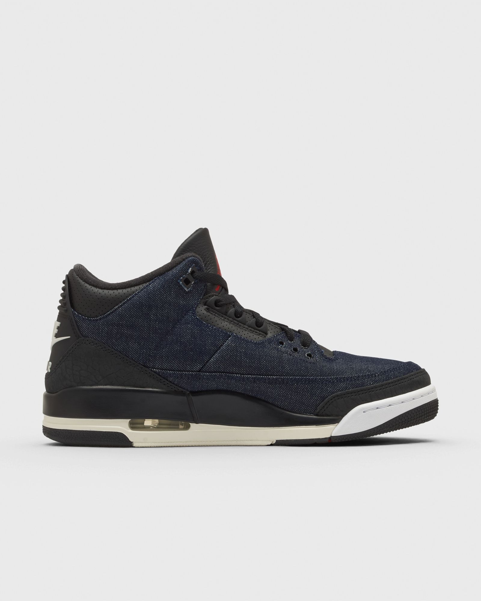 x LEVIS AIR JORDAN 3