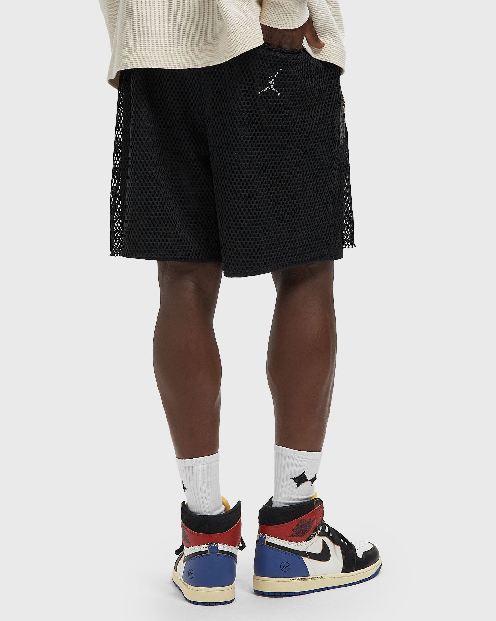 x UNION x FRAGMENT SHORT