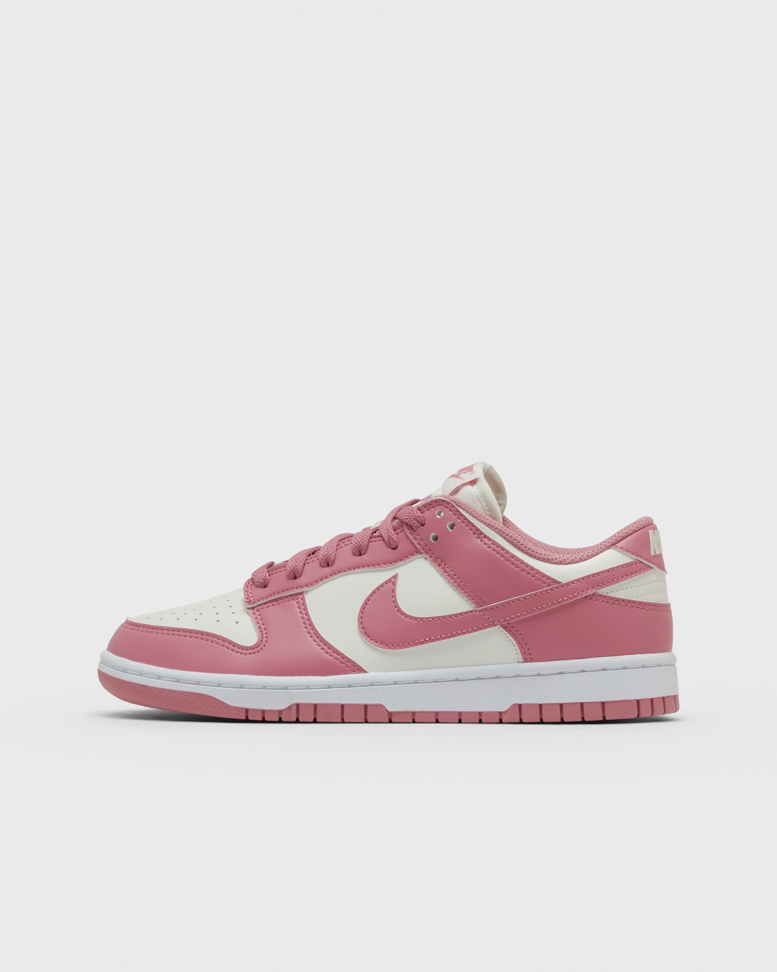 WMNS DUNK LOW