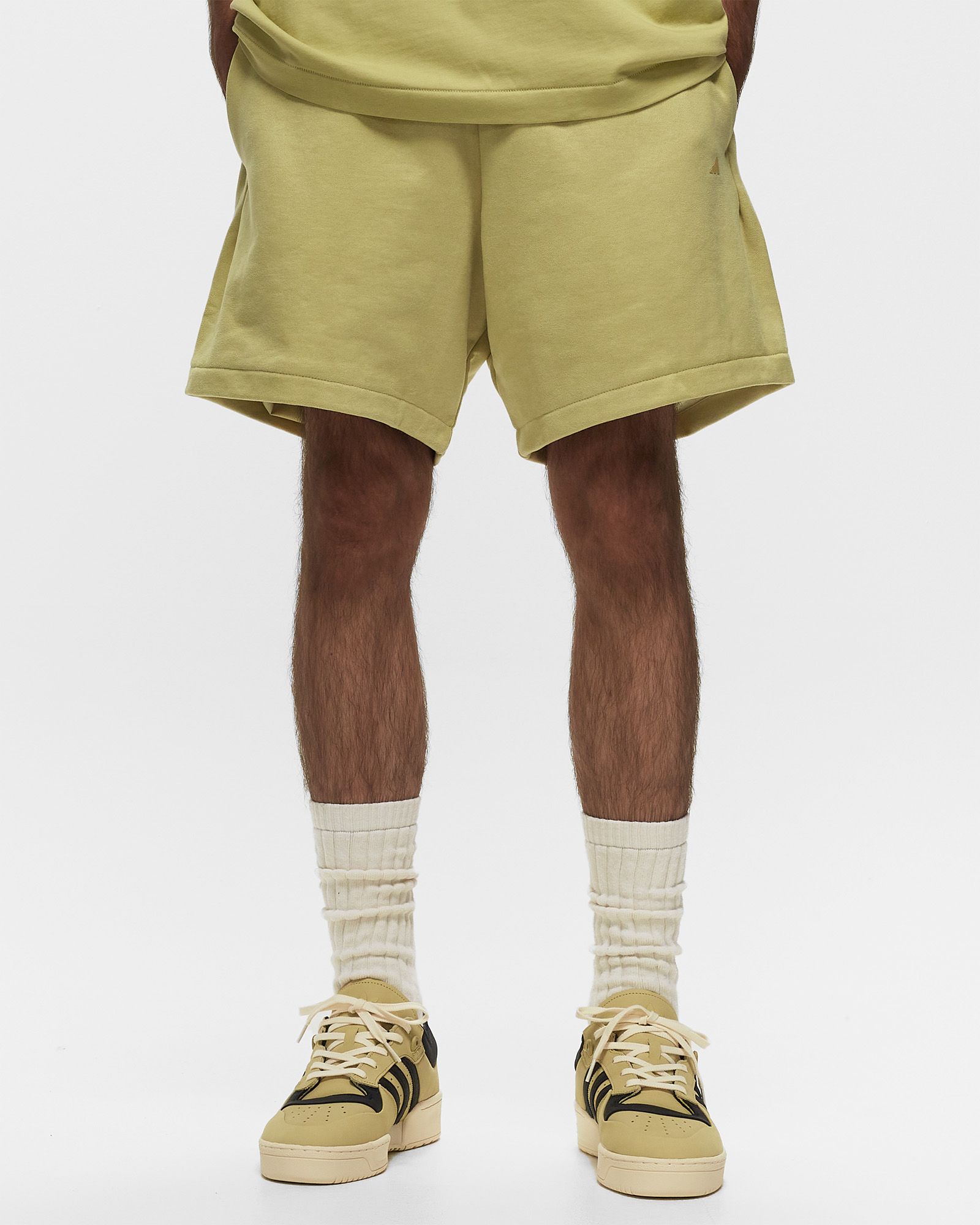 BASKETBALL SUEDED SHORTS