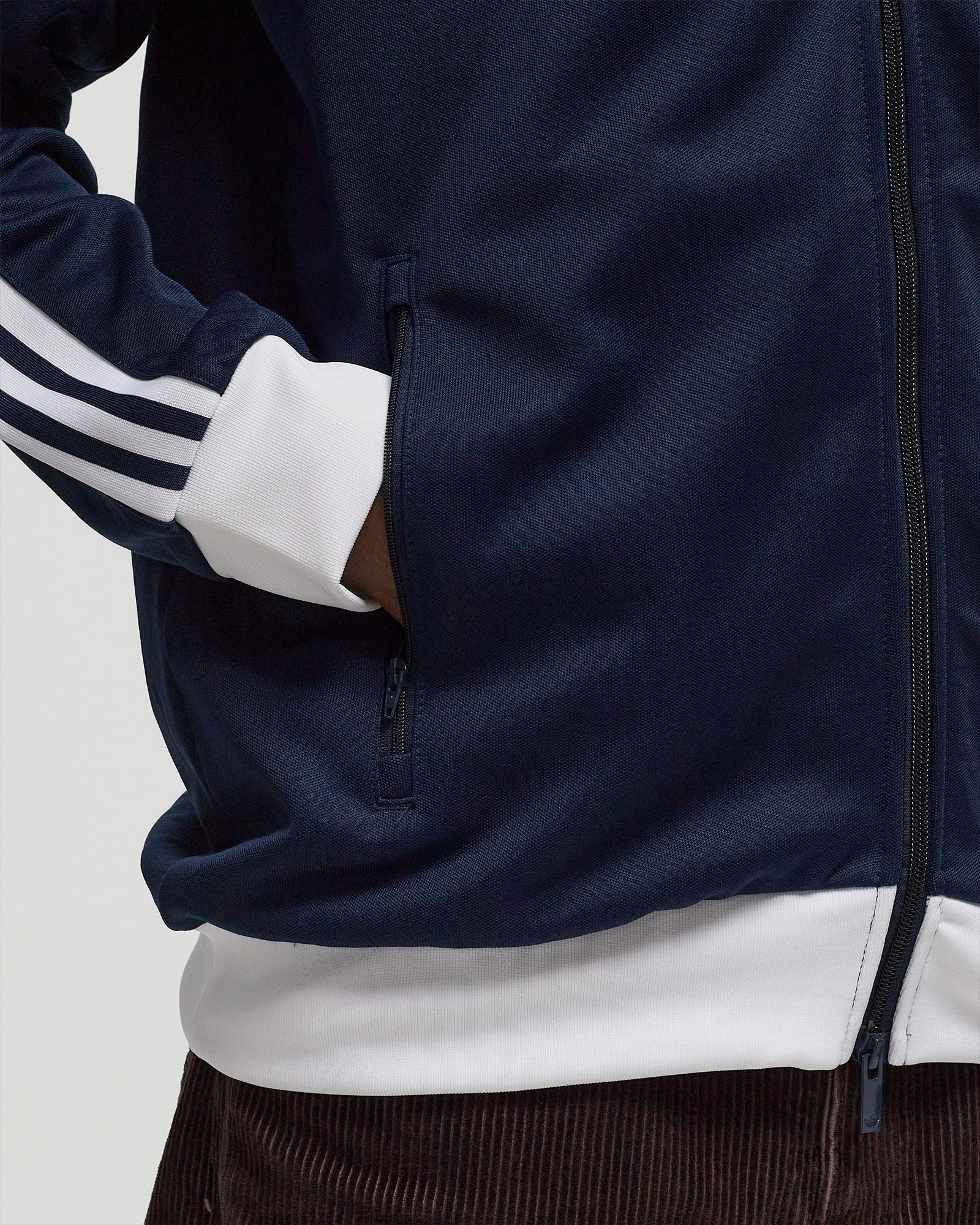 CLASSIC TRACKTOP