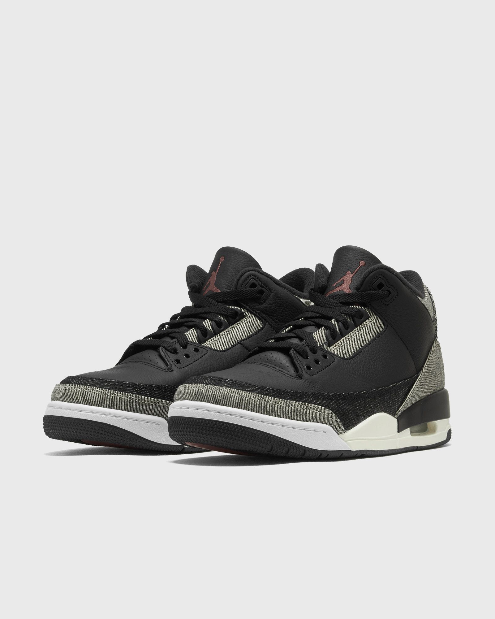 x LEVIS AIR JORDAN 3 "Black and White"