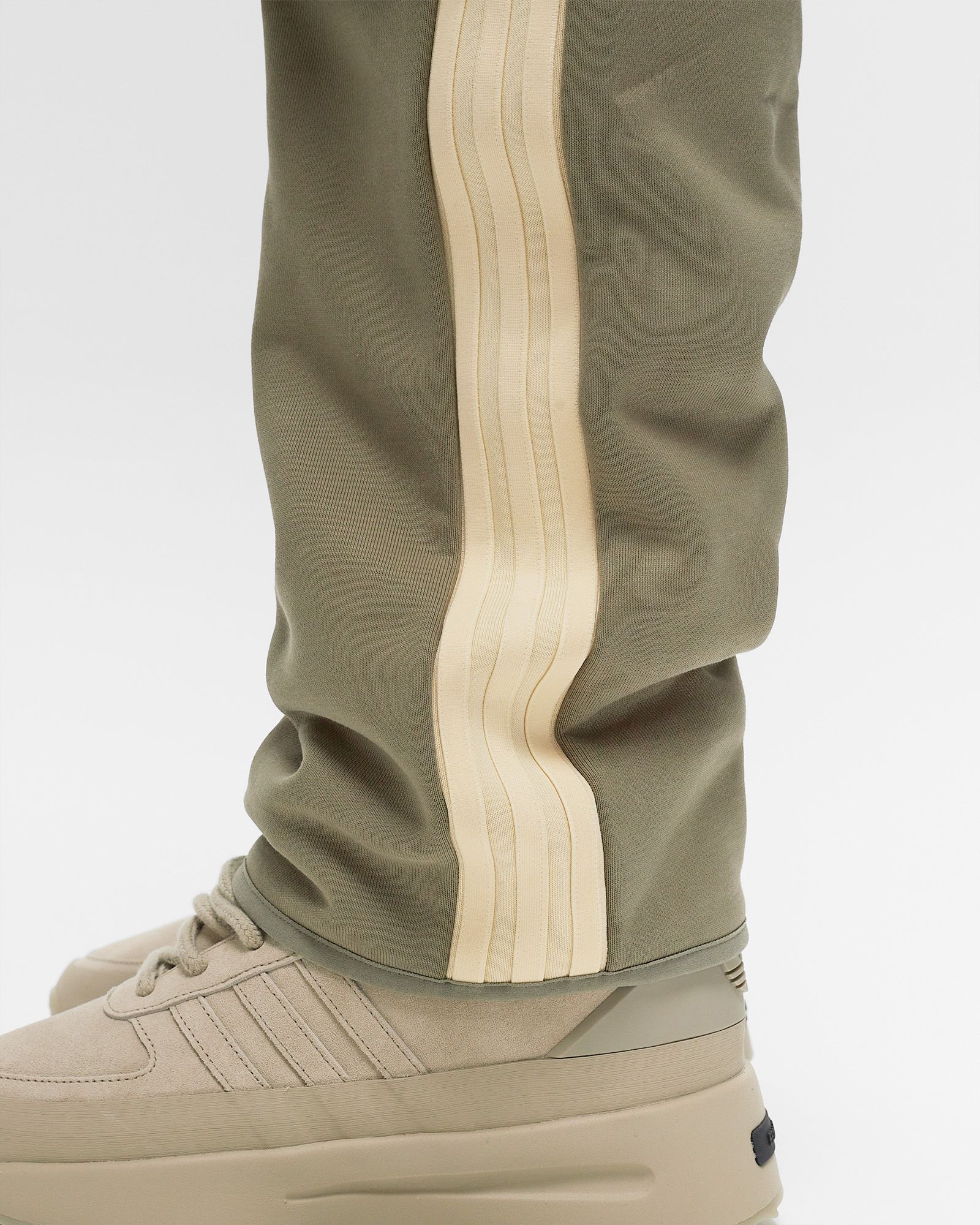 Adidas X FEAR OF GOD ATHLETICS PANT Grey | BSTN Store