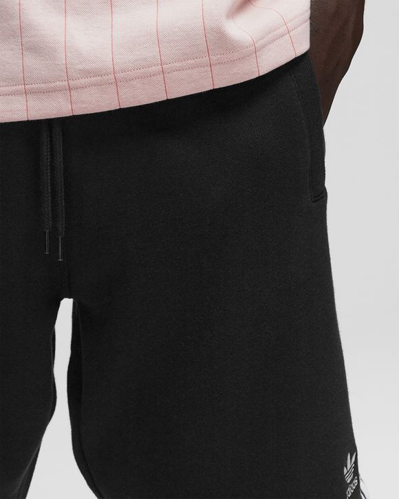3-STRIPE SHORT