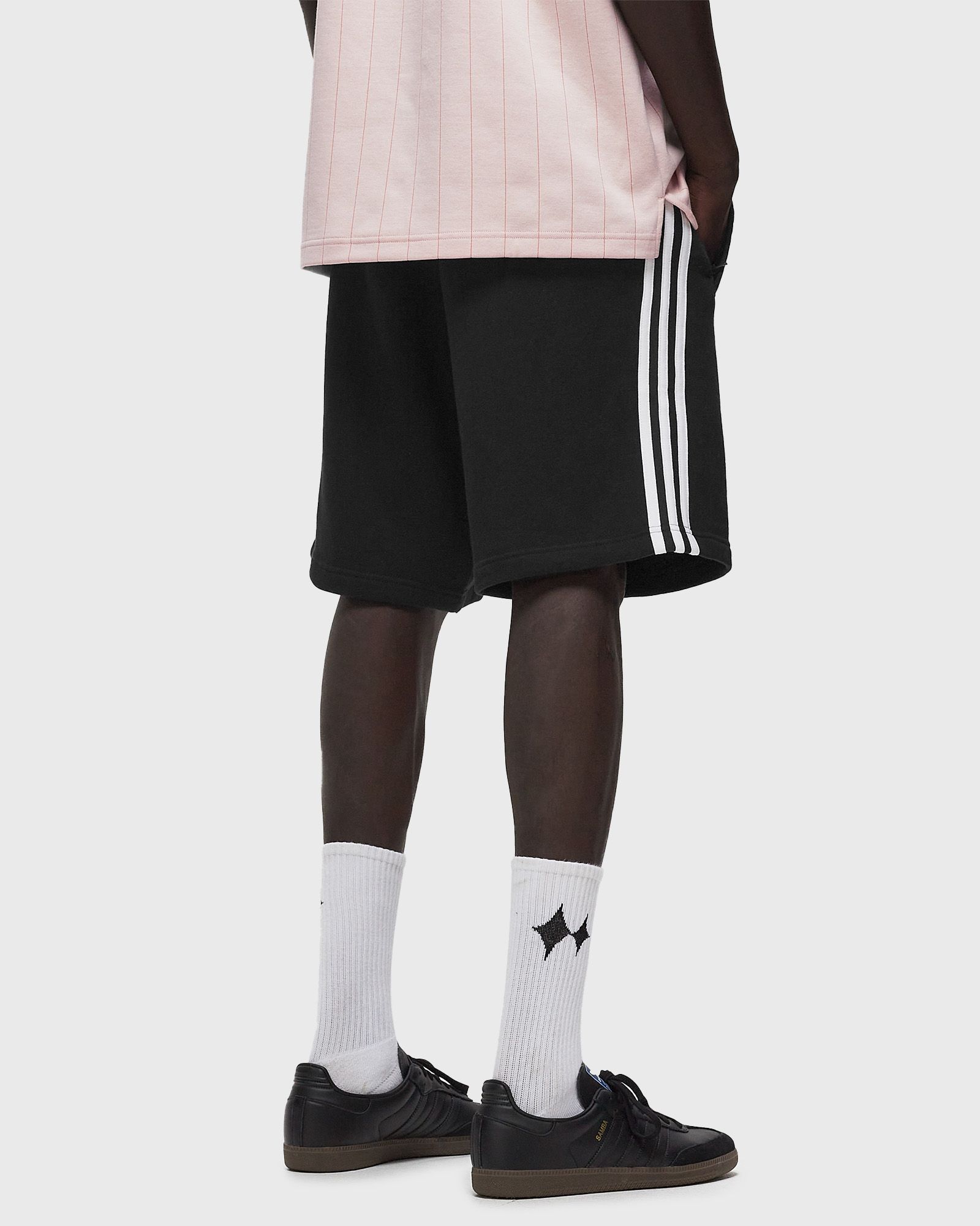 3-STRIPE SHORT