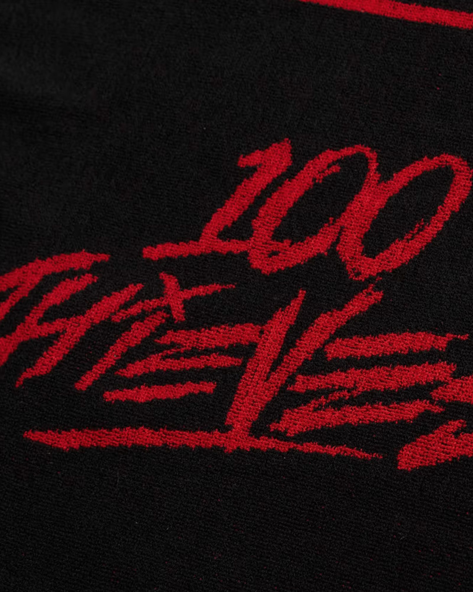 x 100 Thieves TOWEL