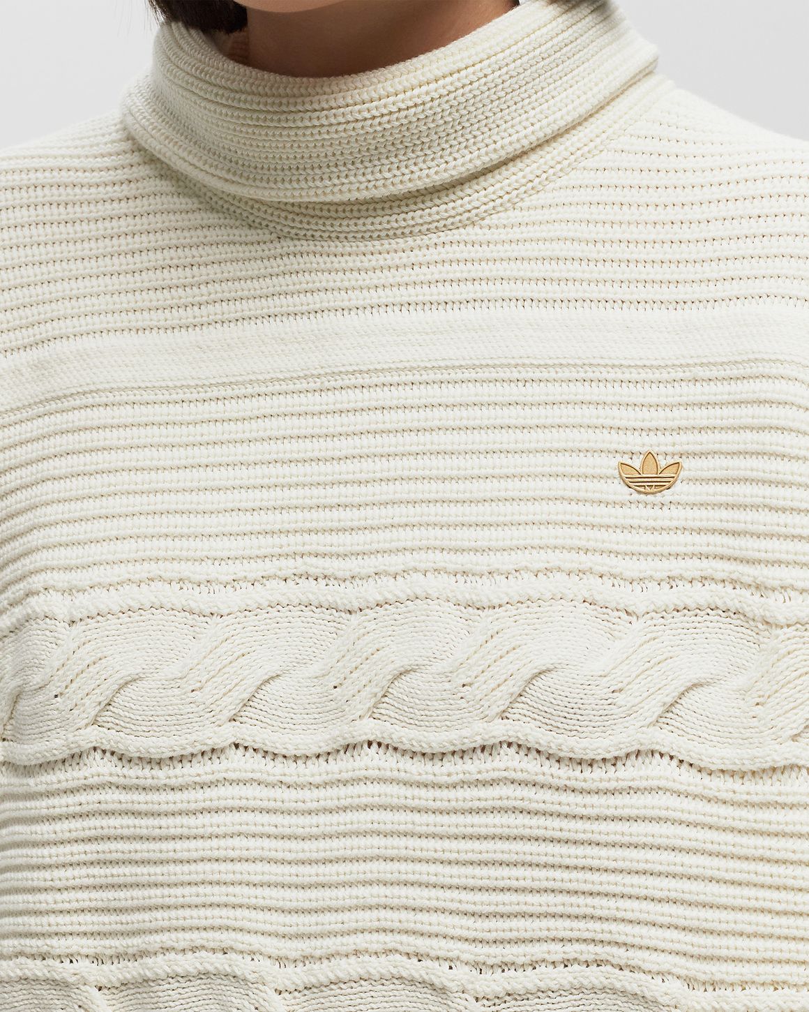 Adidas Originals Women s Turtleneck with Logo White Turtlenecks