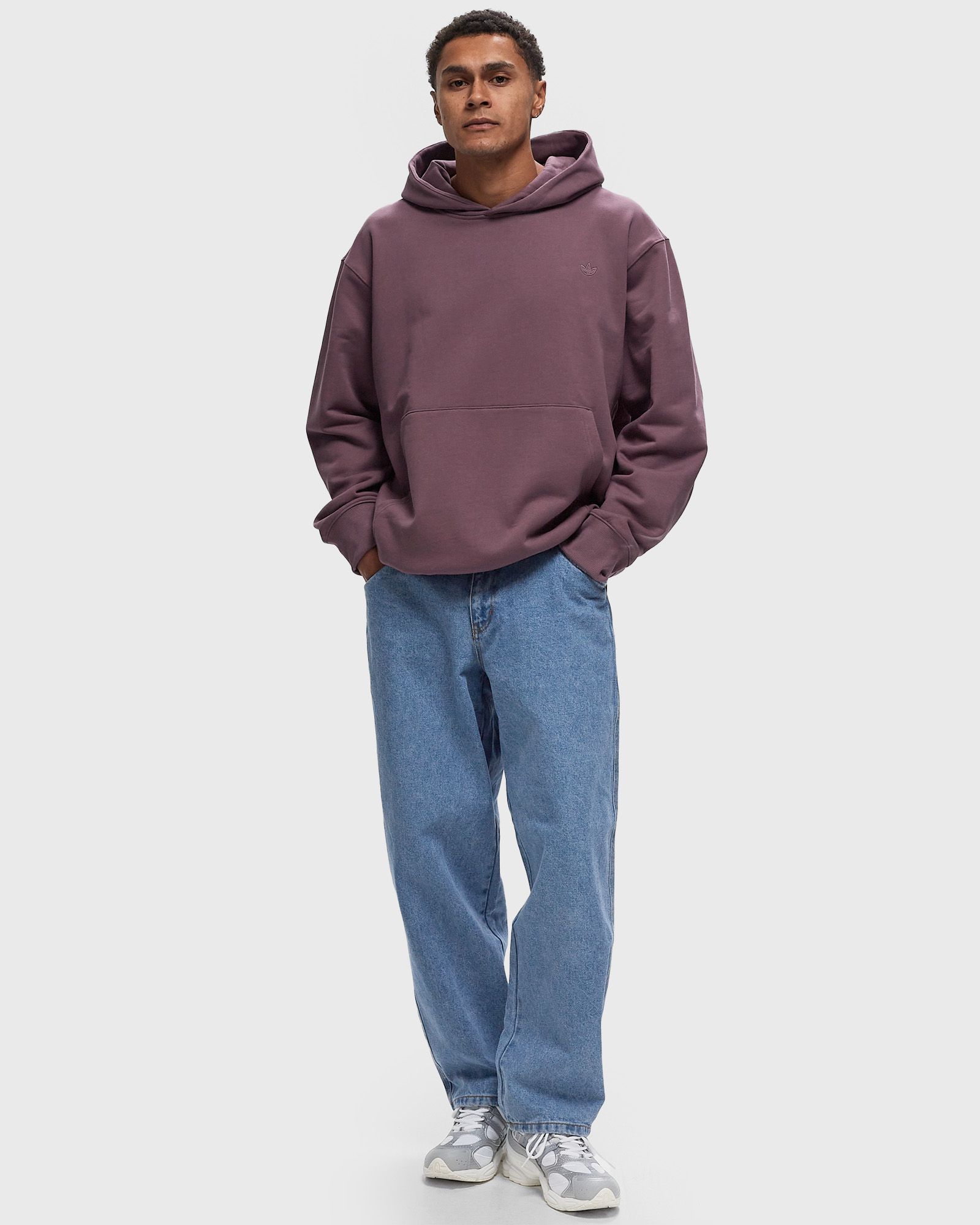 PREMIUM ESSENTIALS HOODIE