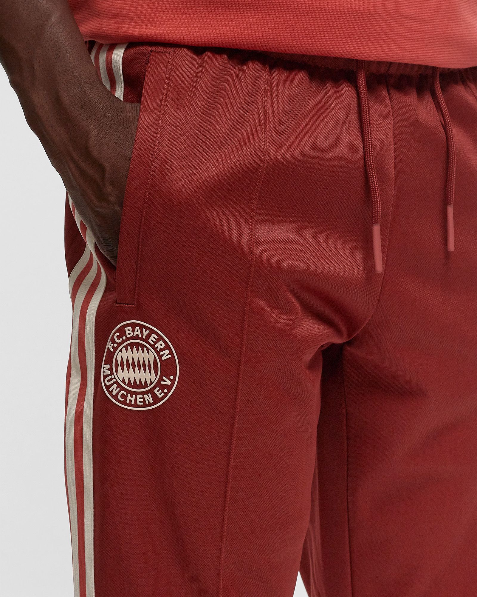 FC BAYERN ORIGINALS BECKENBAUER TRACK PANT