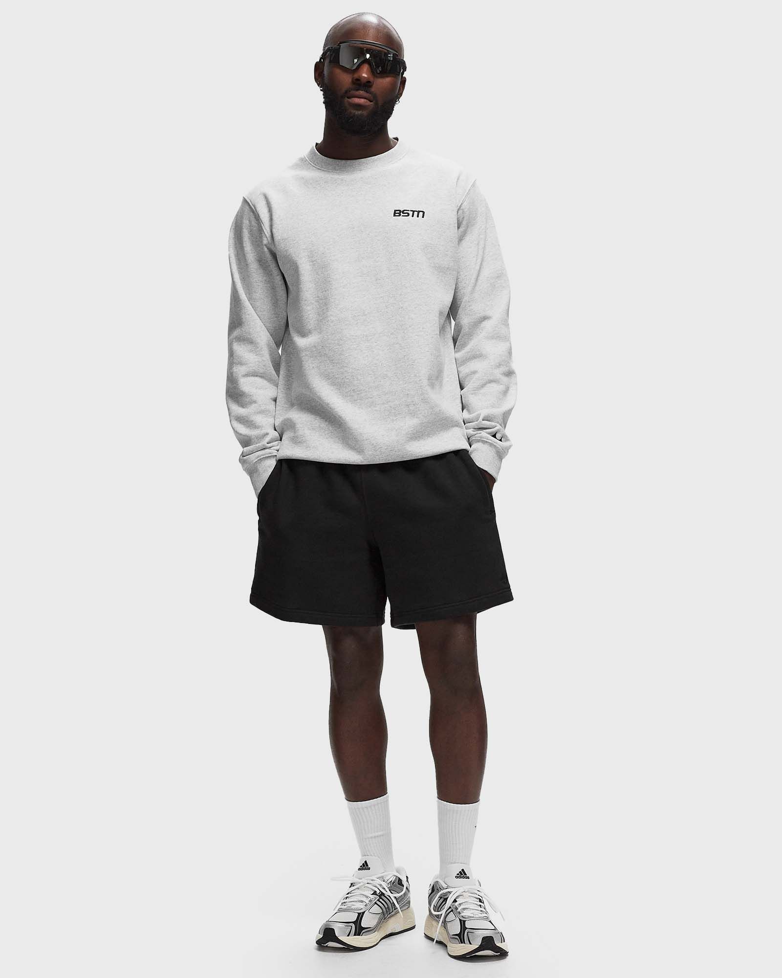 PREMIUM ESSENTIALS SHORT