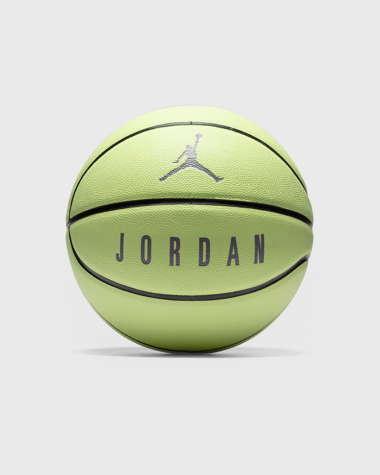 Jordan Ultimate 8P Basketball