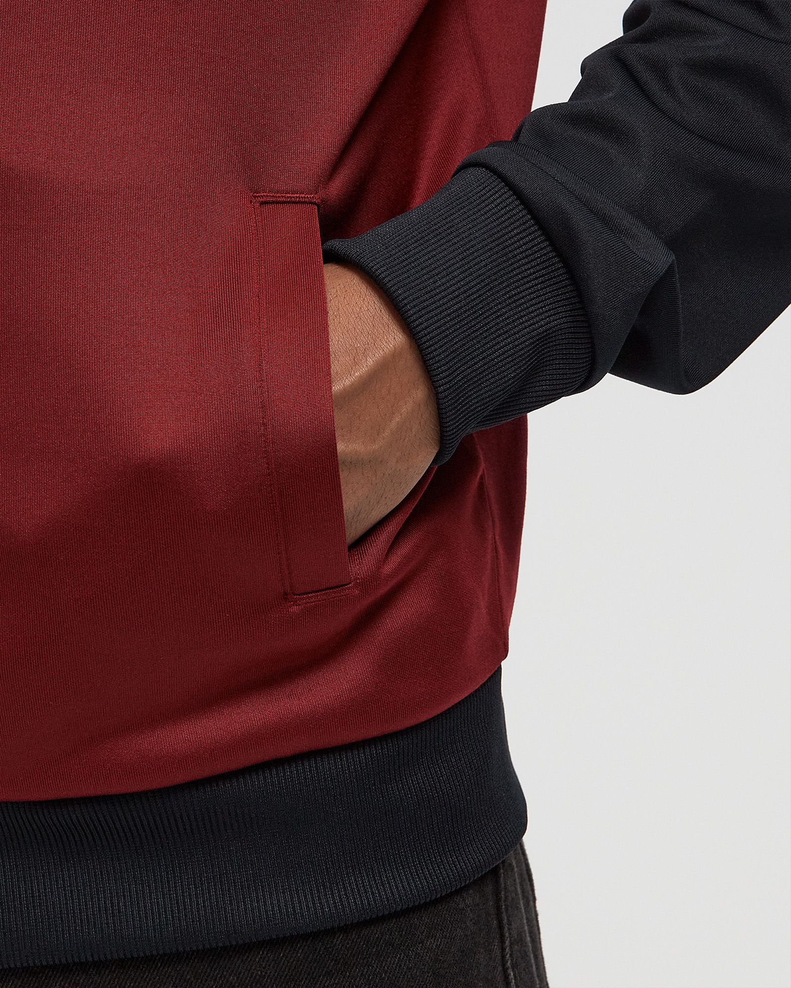 CONTRAST SLEEVE TRACK JACKET