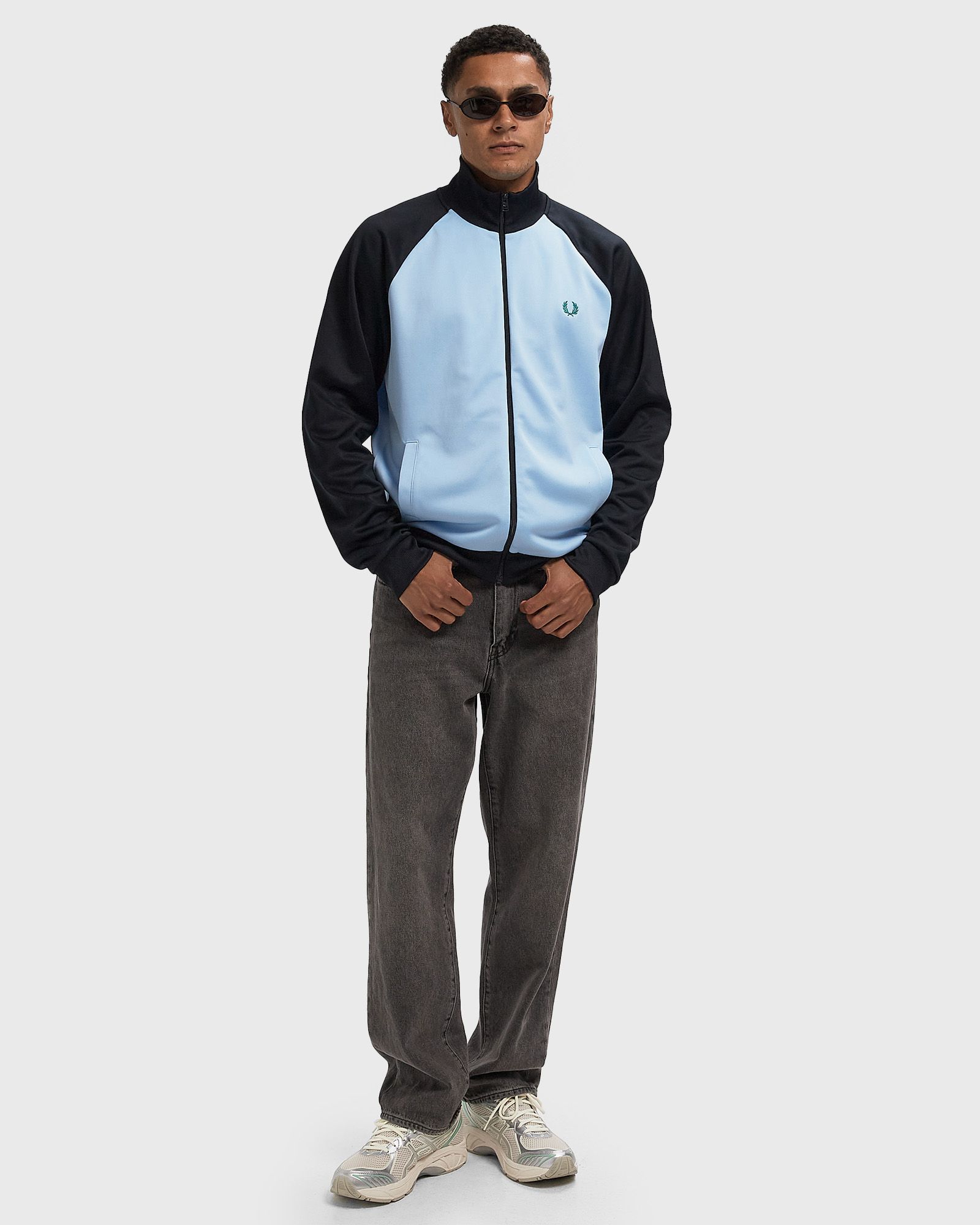 CONTRAST SLEEVE TRACK JACKET
