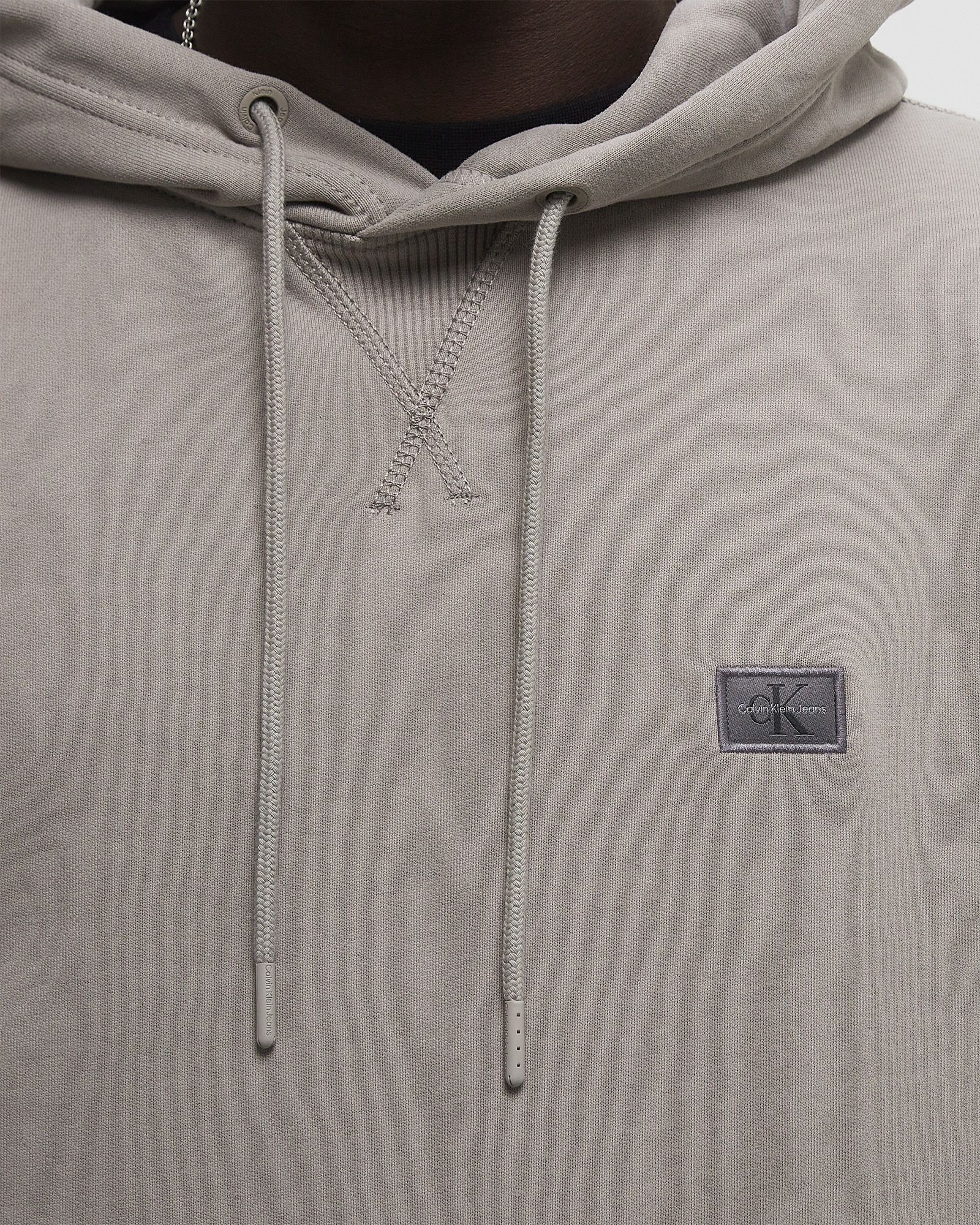 WOVEN LABEL HOODIE