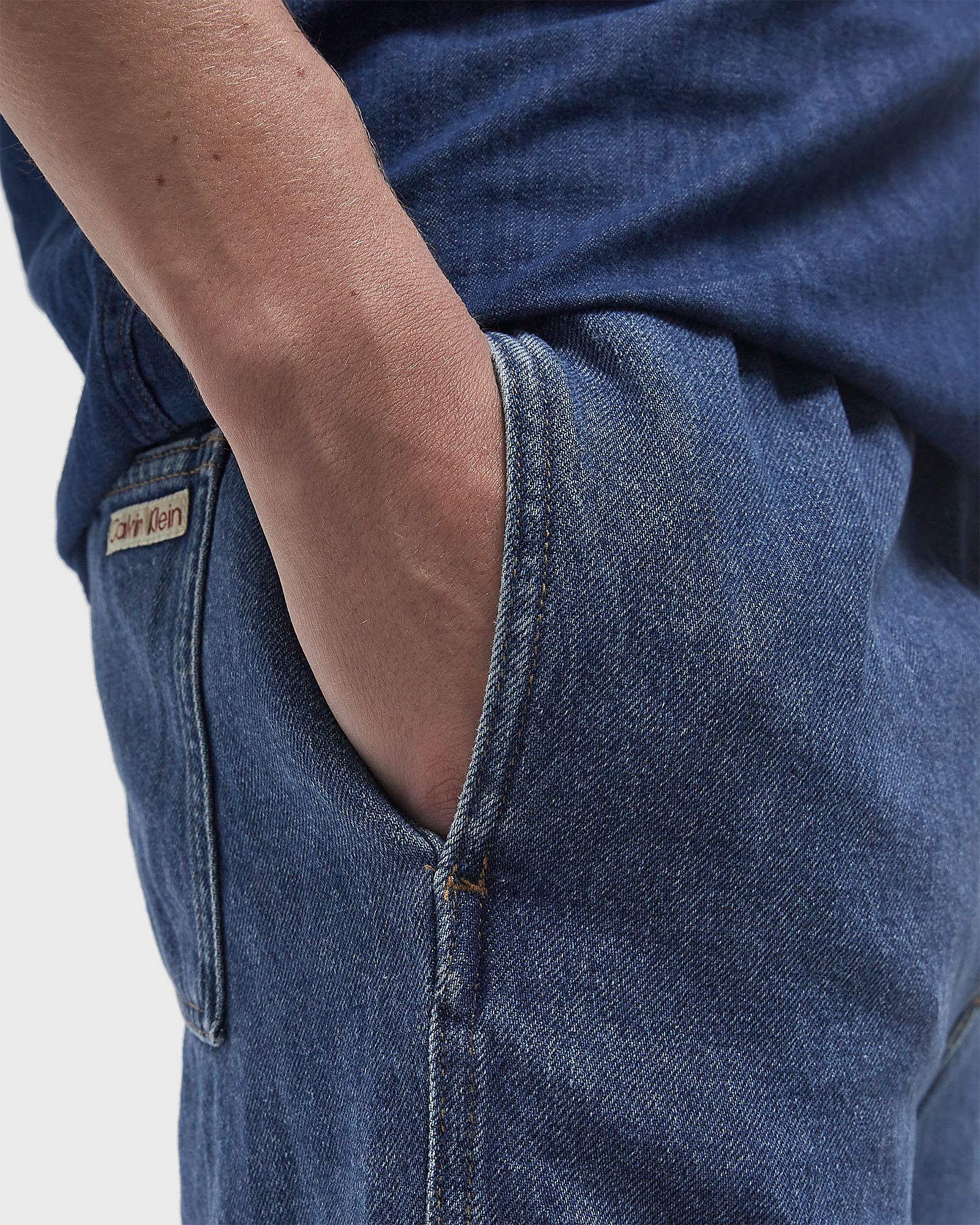 PULL ON RELAXED DENIM SHORT