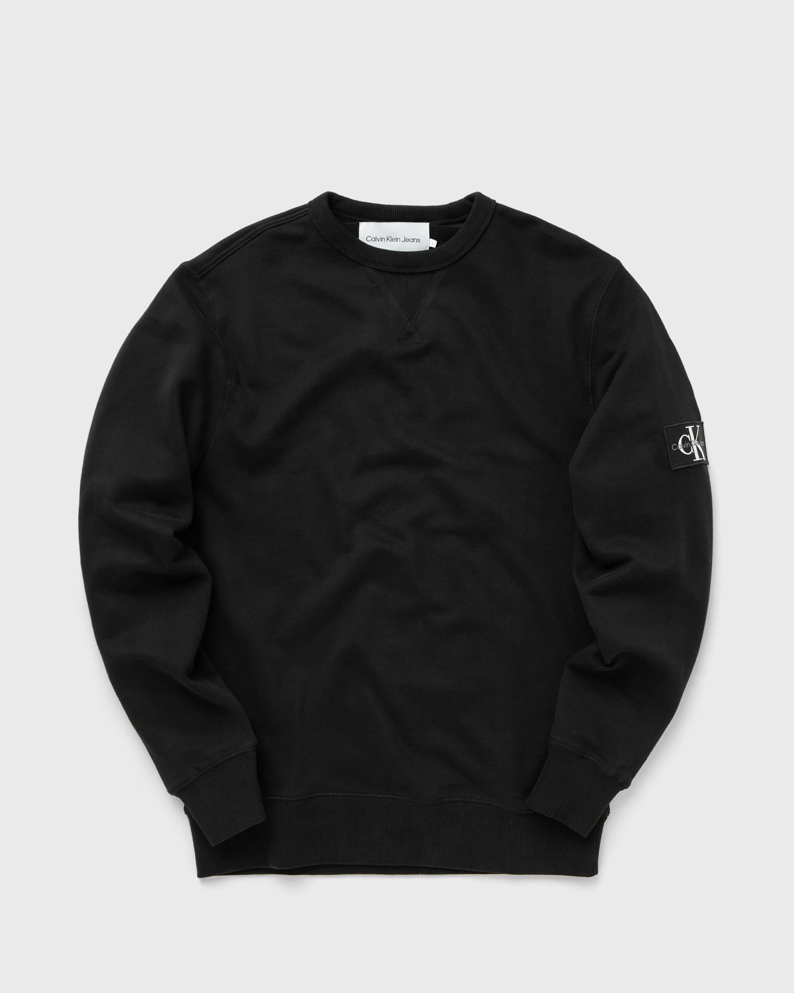 BADGE CREW NECK
