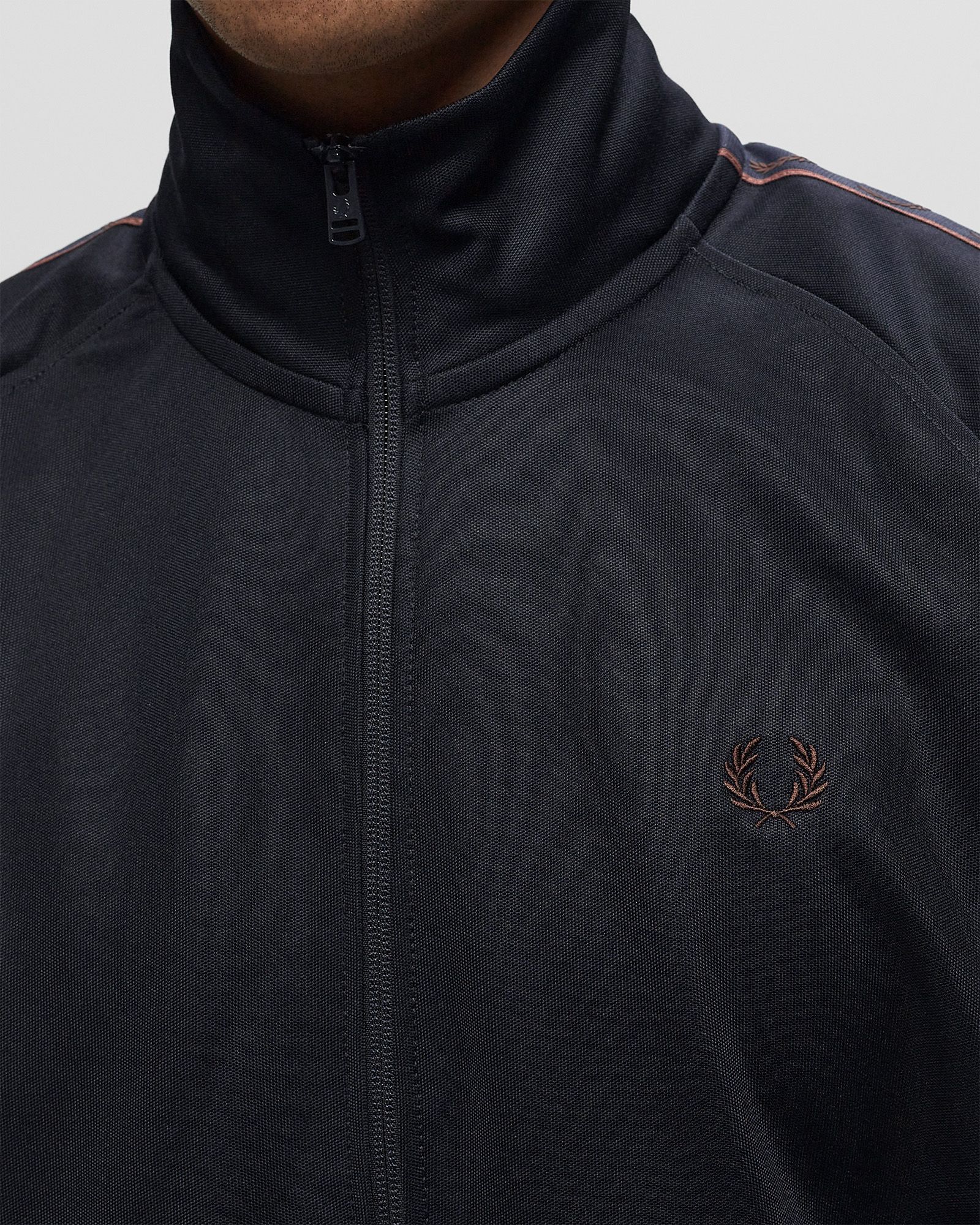 CONTRAST TAPE TRACK JACKET