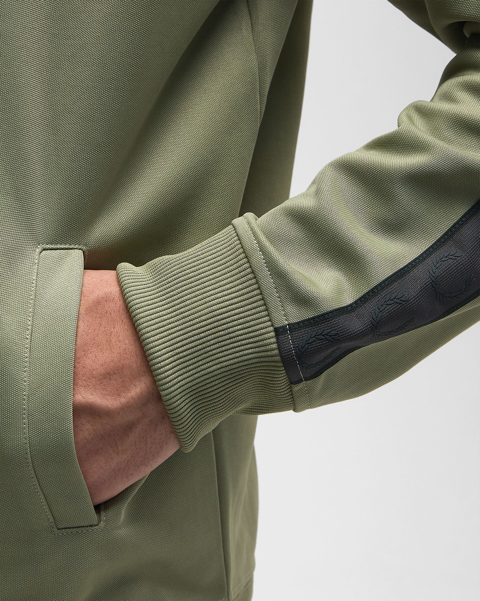 CONTRAST TAPE TRACK JACKET