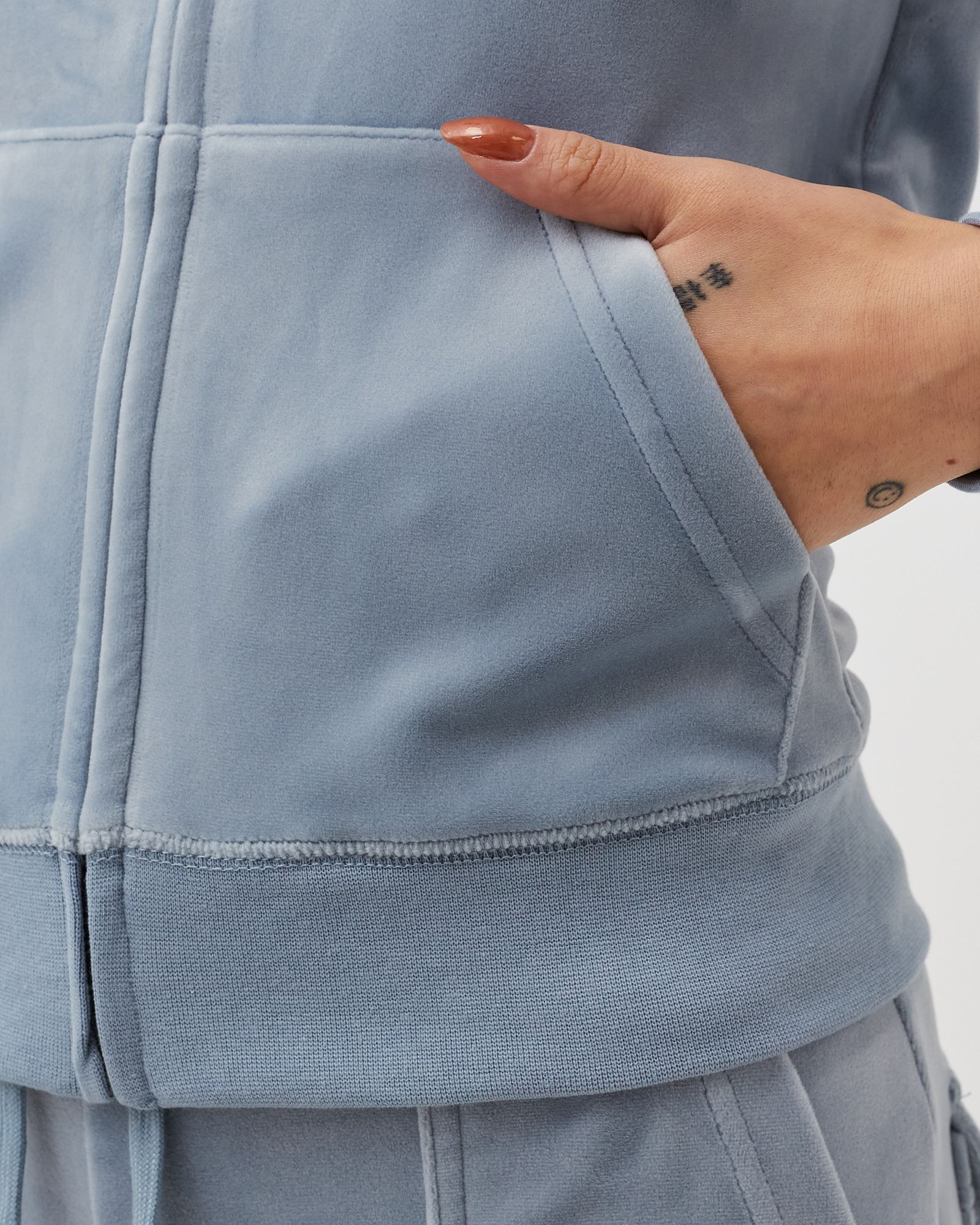 Classic Velour Robertson Zip Hoodie