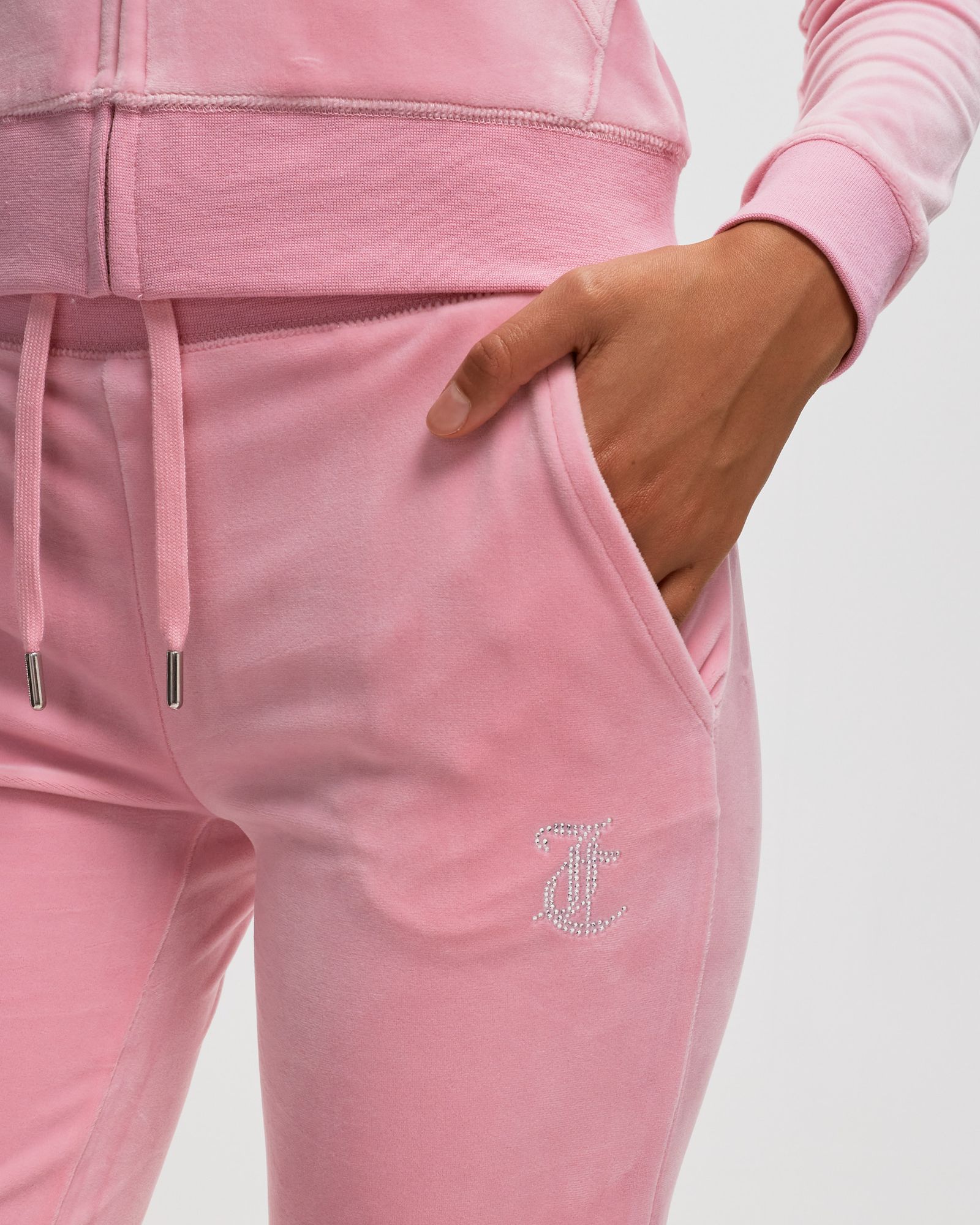 WMNS CLASSIC VELOUR TRACKPANT WITH DIAMANTE BRANDING